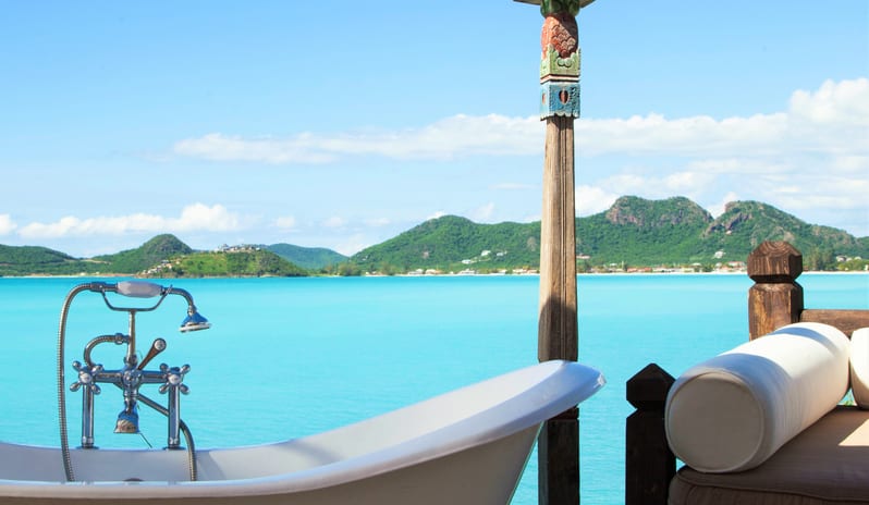 Cocobay Resort-Premium Waterfront Slipper Tub_7777